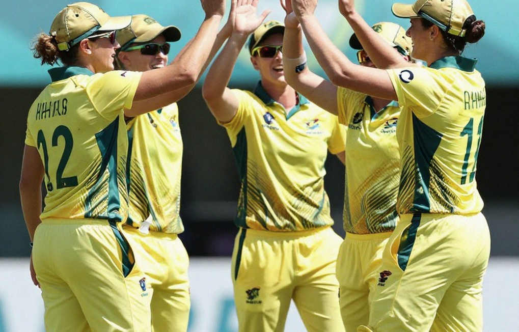 तीसरे T20I का स्कोरकार्ड गायब है, और भुवनेश्वर कुमार का 'गेंदबाज़ नियंत्रण' वाला दावा उसी खाली जगह पर खड़ा है